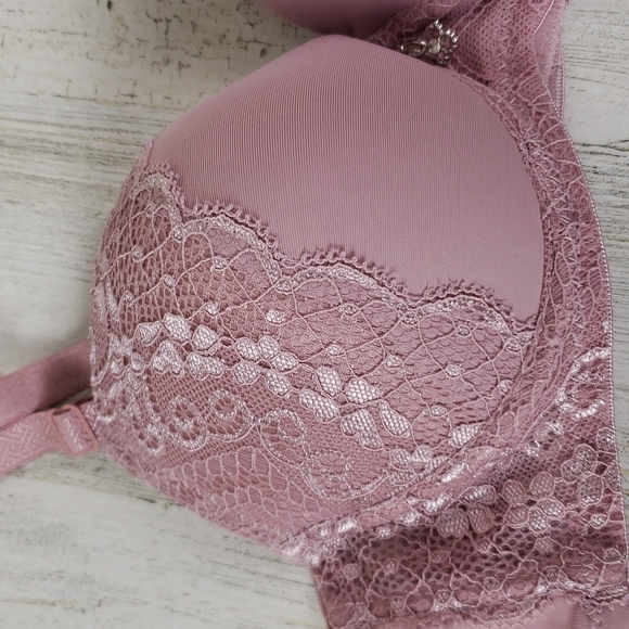 SHEIN rose lace padded bra Size Medium - Picture 2 of 7